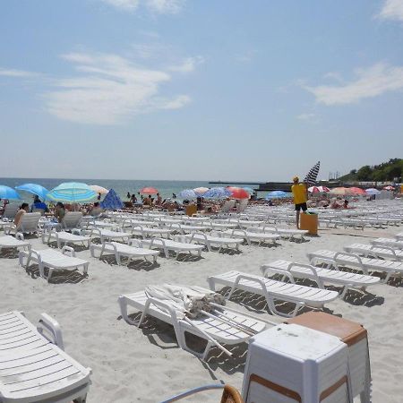 Arcadia Vip Apartments Sea View! 敖德萨 外观 照片