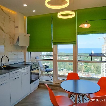 Arcadia Vip Apartments Sea View! 敖德萨 外观 照片