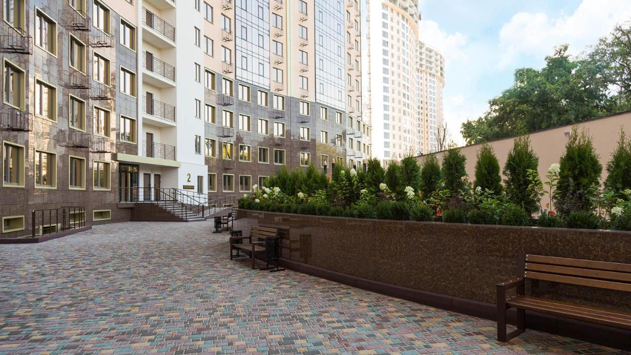 Arcadia Vip Apartments Sea View! 敖德萨 外观 照片
