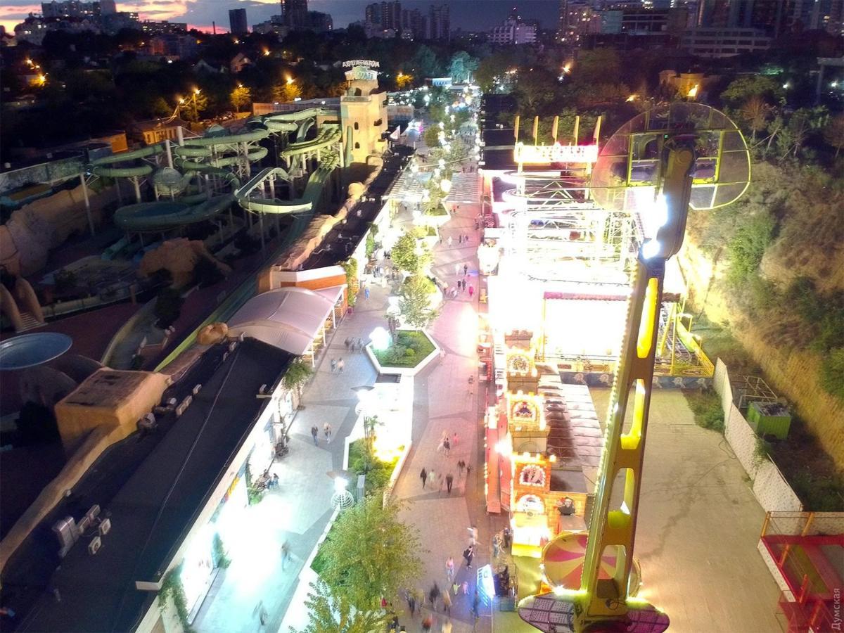Arcadia Vip Apartments Sea View! 敖德萨 外观 照片