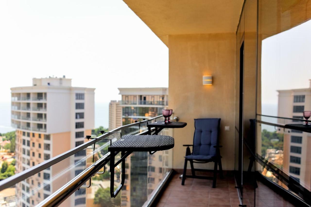 Arcadia Vip Apartments Sea View! 敖德萨 外观 照片