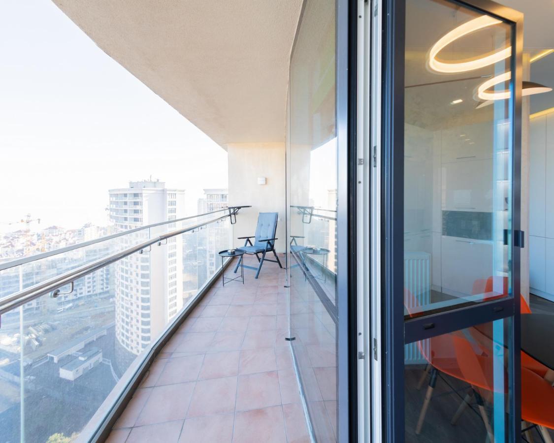 Arcadia Vip Apartments Sea View! 敖德萨 外观 照片